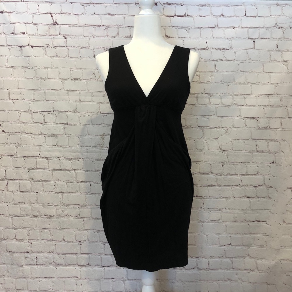 Arden B Black V Neck Sleeveless Dress